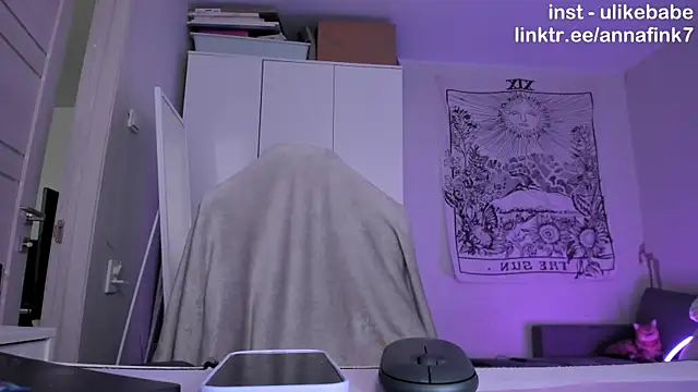 Snapshot of Anna_Fink chatting on 11-20-25, 07:19 Anna Fink online show from 11-20-25, 07:19