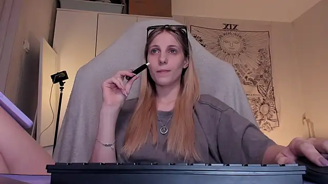 Anna Fink online show from 03-26-26, 08:14