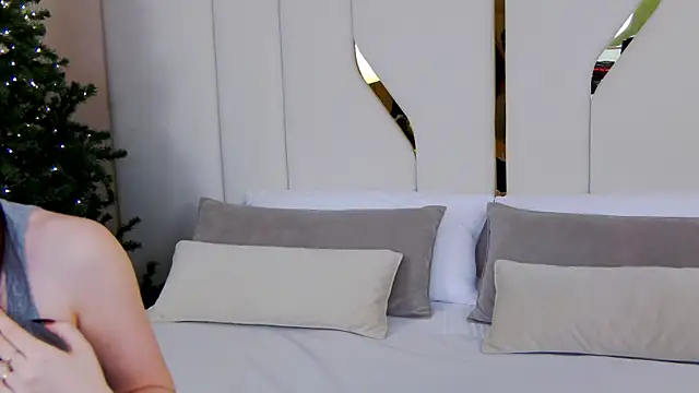 Betty Bridge online show from 01-12-26, 06:07