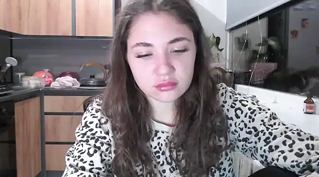 Snapshot of delightful_sofi chatting on 02-17-25, 08:15 delightful sofi online show from 02-17-25, 08:15