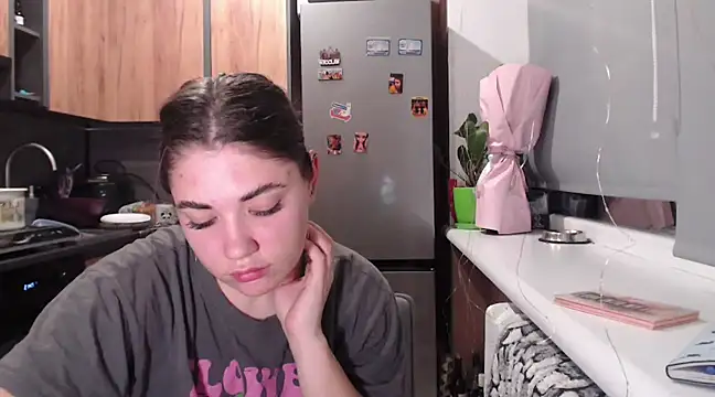 Snapshot of delightful_sofi chatting on 03-05-25, 07:49 delightful sofi online show from 03-05-25, 07:49