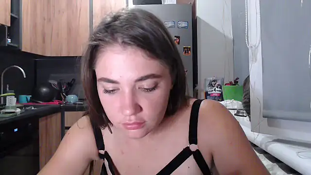 Snapshot of delightful_sofi chatting on 09-24-25, 05:16 delightful sofi online show from 09-24-25, 05:16