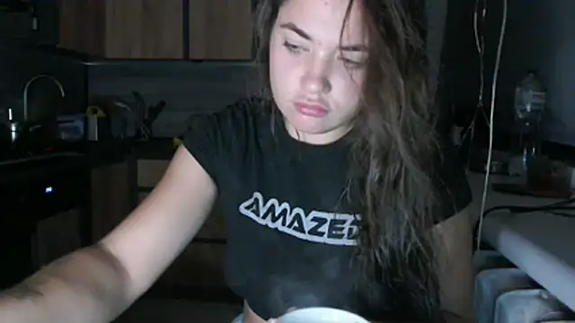 Snapshot of delightful_sofi chatting on 10-24-25, 07:43 delightful sofi online show from 10-24-25, 07:43