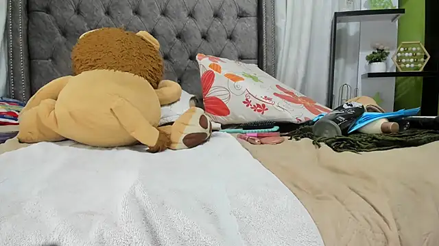 SHARICK GRECO online show from 04-10-26, 12:43