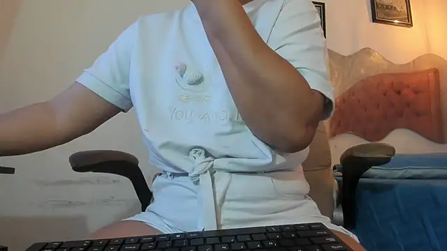 SHARICK GRECO online show from 04-18-26, 12:53