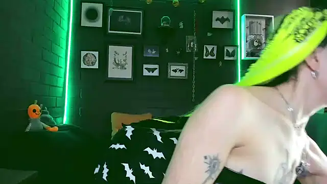 insania 9999  online show from 02-21-25, 06:04