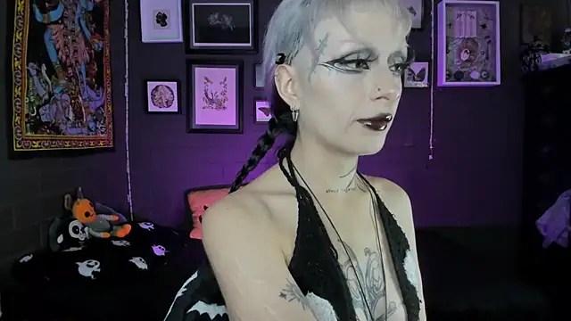 insania 9999  online show from 12-05-25, 04:03