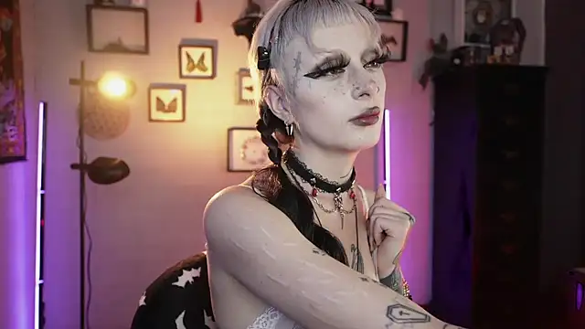 insania 9999  online show from 03-02-26, 04:25