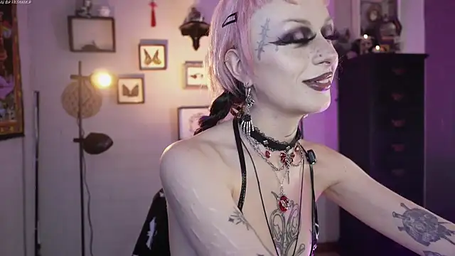 insania 9999  online show from 03-20-26, 05:29