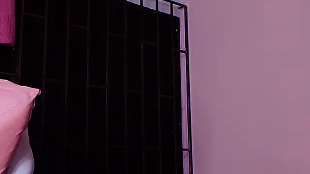 Snapshot of celeste_sea chatting on 09-27-25, 07:19 celeste sea online show from 09-27-25, 07:19