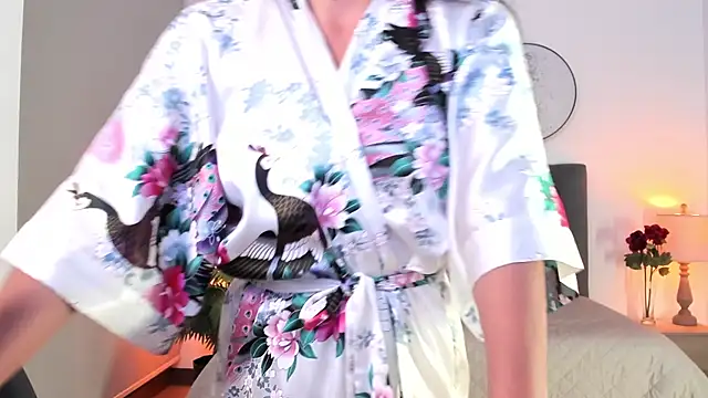 SaharaGarcia   online show from 02-04-25, 12:29