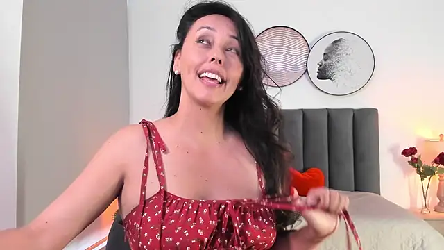 SaharaGarcia   online show from 02-20-25, 08:14