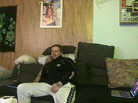 steveindahouse online show from 03-17-25, 06:11
