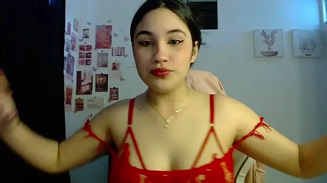 Snapshot of InocentHeaven1 chatting on 04-27-26, 12:47 InocentHeaven1 online show from 04-27-26, 12:47