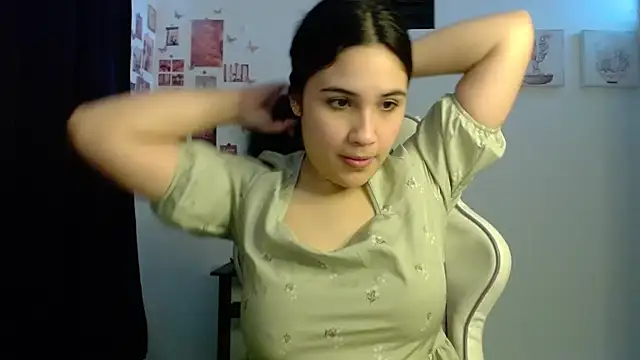 Snapshot of InocentHeaven1 chatting on 04-28-26, 12:32 InocentHeaven1 online show from 04-28-26, 12:32