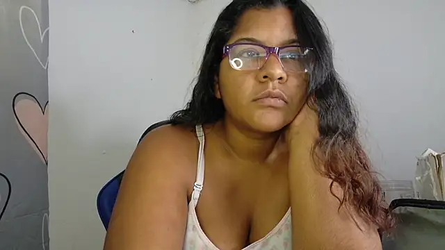 Snapshot of victoris chatting on 11-18-25, 04:33 victoris online show from 11-18-25, 04:33