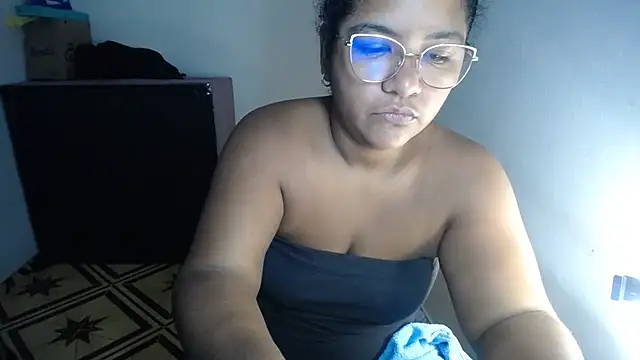 Snapshot of victoris chatting on 06-05-26, 02:12 victoris online show from 06-05-26, 02:12