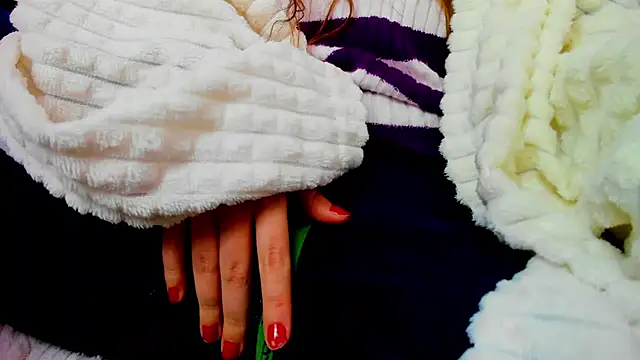 Persephoni online show from 02-03-25, 01:19