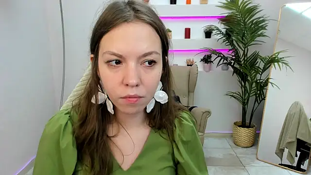 Snapshot of Persephoni chatting on 07-11-26, 10:40 Persephoni online show from 07-11-26, 10:40