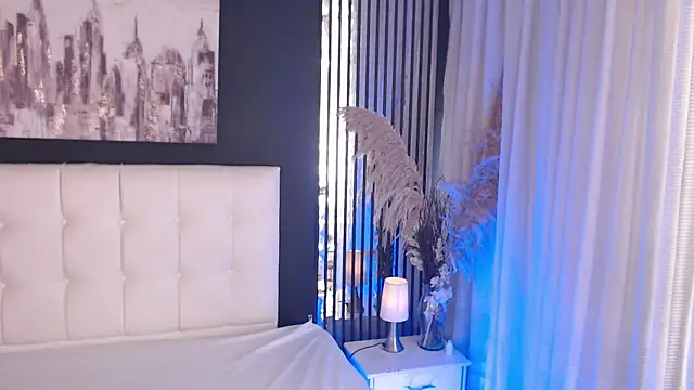 LiaVillalobos online show from 04-17-26, 02:09