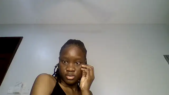 Snapshot of sweet_sassy_ chatting on 05-18-26, 03:13 sweet sassy online show from 05-18-26, 03:13
