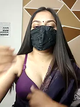 Snapshot of _desigori chatting on 02-28-25, 03:59 desigori online show from 02-28-25, 03:59