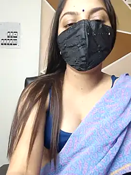 Snapshot of _desigori chatting on 03-05-25, 09:27 desigori online show from 03-05-25, 09:27