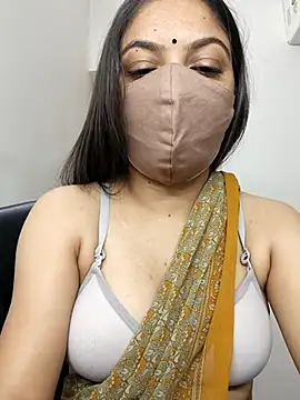 Snapshot of _desigori chatting on 03-12-26, 03:23 desigori online show from 03-12-26, 03:23