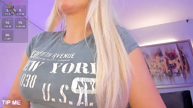 SophieBarnett online show from 10-13-25, 11:05