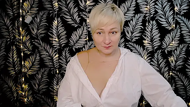 Olivia playful online show from 12-28-24, 12:13