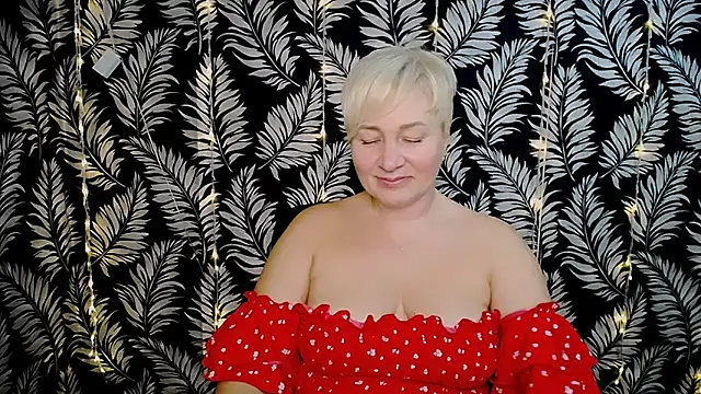 Olivia playful online show from 01-18-25, 05:37