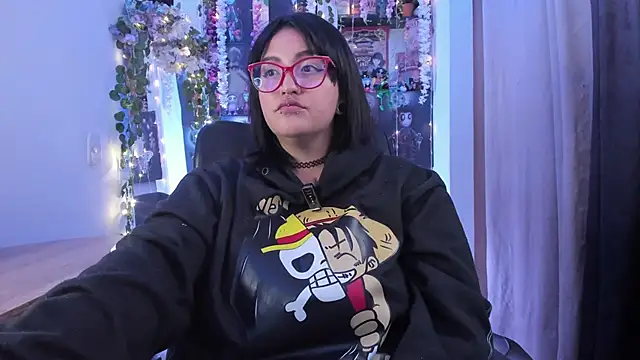 Snapshot of _Ali_Brinck_ chatting on 02-11-25, 12:06 Ali Brinck online show from 02-11-25, 12:06