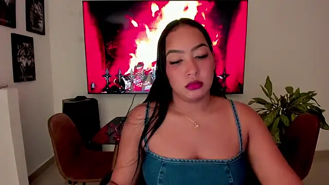 brunetenikole02 online show from 10-20-25, 02:01