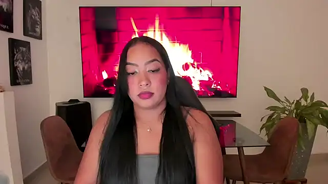 Snapshot of brunetenikole02 chatting on 10-26-25, 02:06 brunetenikole02 online show from 10-26-25, 02:06