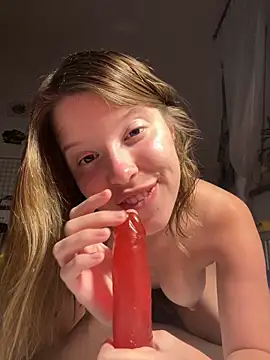 Snapshot of kimczii chatting on 03-13-25, 11:51 kimczii online show from 03-13-25, 11:51