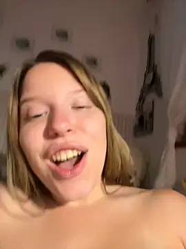 Snapshot of kimczii chatting on 03-19-25, 10:00 kimczii online show from 03-19-25, 10:00