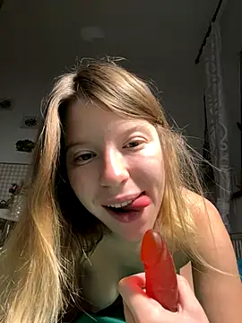 Snapshot of kimczii chatting on 11-20-25, 07:08 kimczii online show from 11-20-25, 07:08