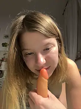 Snapshot of kimczii chatting on 12-23-25, 07:17 kimczii online show from 12-23-25, 07:17