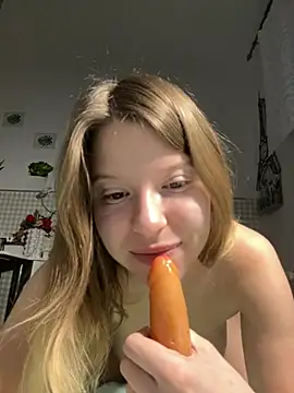 kimczii online show from 04-14-26, 06:19