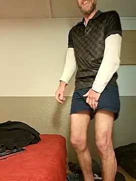 Snapshot of eddouxxx78 chatting on 12-11-24, 04:31 eddouxxx78 online show from 12-11-24, 04:31