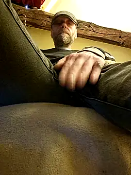 Snapshot of eddouxxx78 chatting on 03-02-25, 10:45 eddouxxx78 online show from 03-02-25, 10:45