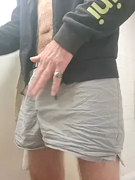 Snapshot of eddouxxx78 chatting on 10-22-25, 04:18 eddouxxx78 online show from 10-22-25, 04:18