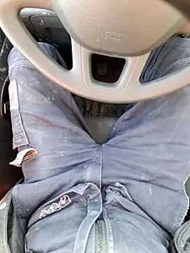 Snapshot of eddouxxx78 chatting on 12-16-25, 11:37 eddouxxx78 online show from 12-16-25, 11:37