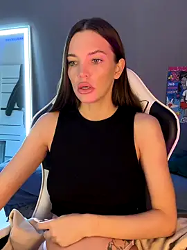 julia fly online show from 10-07-25, 09:39