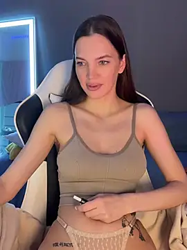 julia fly online show from 01-19-26, 08:18