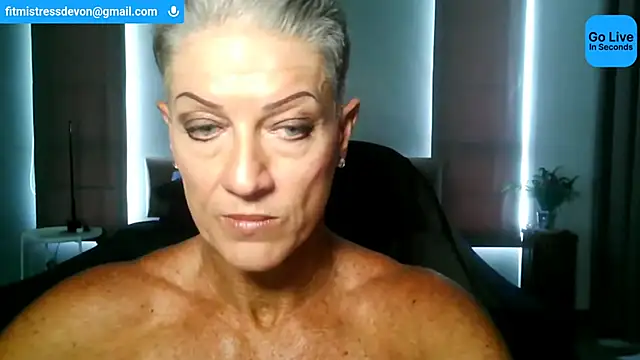 Snapshot of Devon2020 chatting on 06-16-26, 04:59 Devon2020 online show from 06-16-26, 04:59