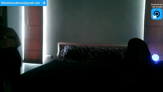 Snapshot of Devon2020 chatting on 07-19-26, 07:45 Devon2020 online show from 07-19-26, 07:45
