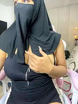 Snapshot of Jameela chatting on 12-07-24, 10:39 Jameela online show from 12-07-24, 10:39