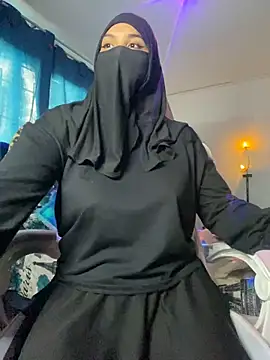 Snapshot of Jameela chatting on 02-10-25, 10:30 Jameela online show from 02-10-25, 10:30