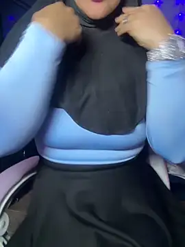 Snapshot of Jameela chatting on 09-28-25, 08:14 Jameela online show from 09-28-25, 08:14